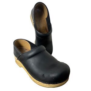 Dansko Black Leather Professional Clogs Women's EU 37 US 6.5 Nurse Shoes